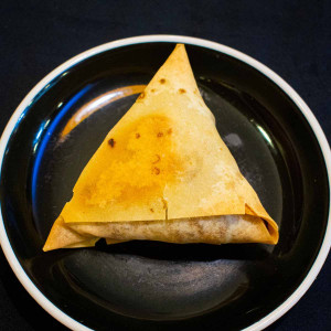 Chicken Dry Samosa 4 Pieces